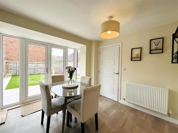 3 bed Detached for sale Image 8