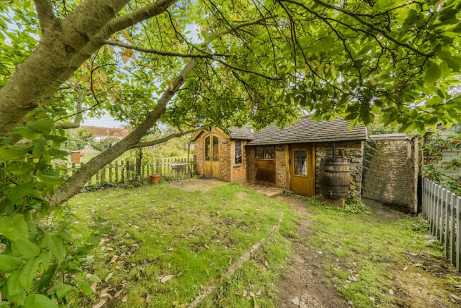 Longcot Road, Shrivenham, Swindon, SN6 photo 4