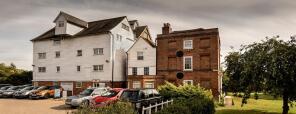 Meadow View, Parkway, Chelmsford CM2 7PX