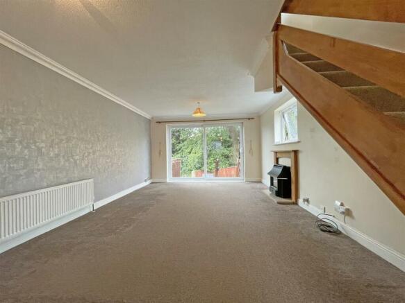 Wescott Close 45 - Lounge Front.jpg