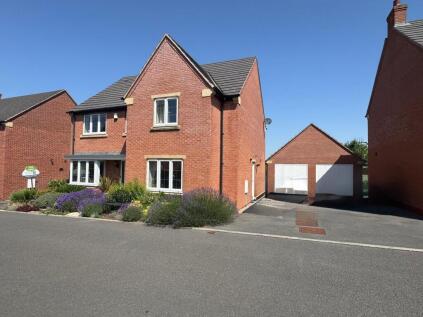 Buttercup Close, Lutterworth, LE17