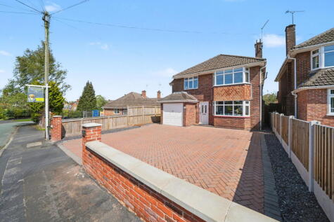 Newquay Avenue, Weeping Cross, Stafford, ST17 0EB