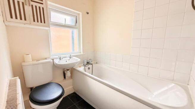 3 bed Terraced for sale Image 8