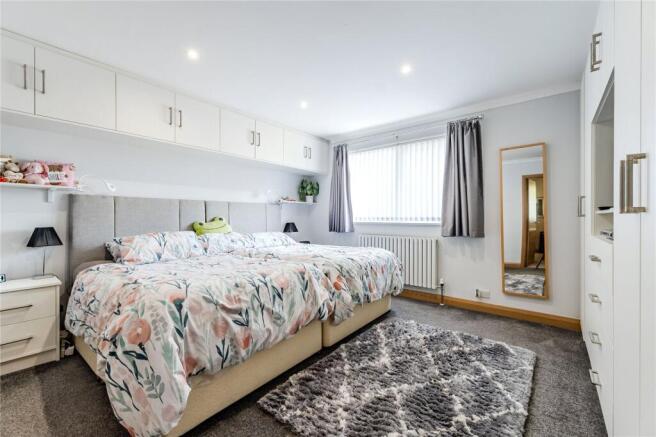 4 bed Detached Bungalow for sale Image 7