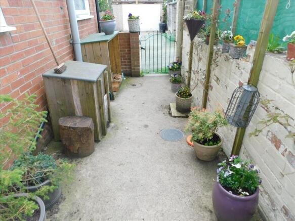 Photo 16