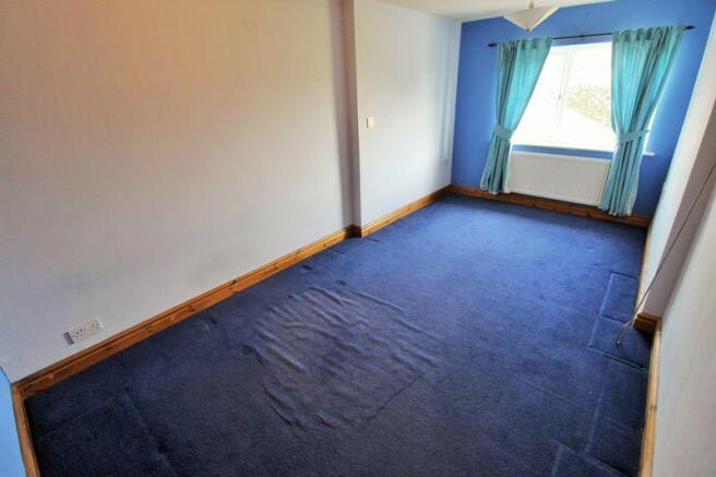 Bedroom (Rear)