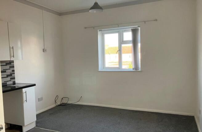 Flat 3, 36 Peveril Road, Southampton, Hampshire, SO19 2GA photo 4