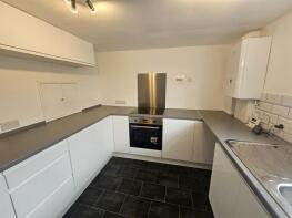 17, East Acres, Nottingham NG12 3JP