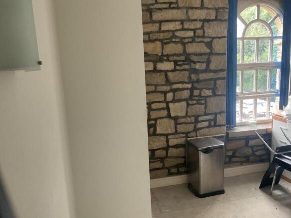 2 bed Apartment for sale Image 10
