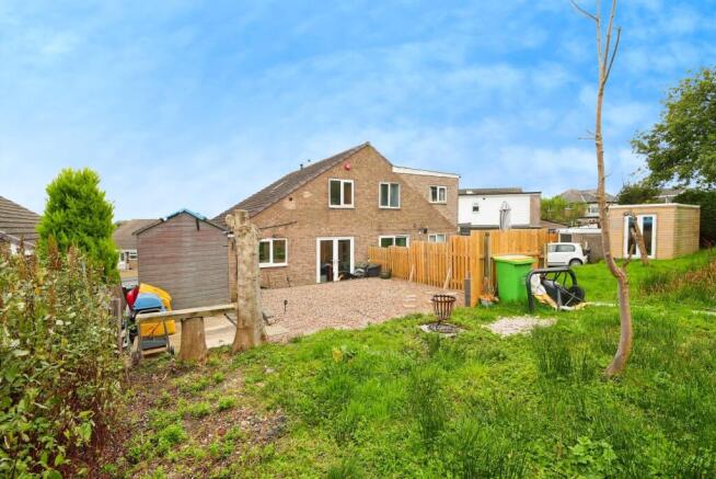 2 bed Semi-Detached for sale Image 6