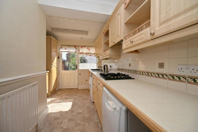 3 bed Semi-Detached for sale Image 8
