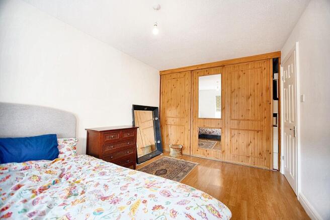 3 bed Semi-Detached for sale Image 11