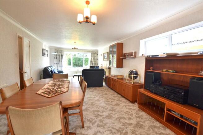 Living Room.JPG