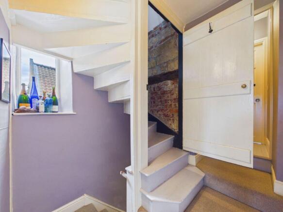 4 bed Cottage for sale Image 7
