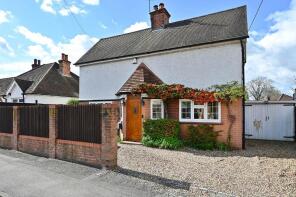 5, Sandhurst Road, Yateley GU46 7UU