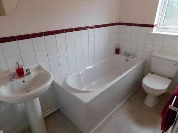 FAMILY BATHOOM