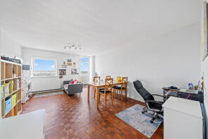 Flat 33, Rosemount, Clarendon Road, Wallington SM6 8RW