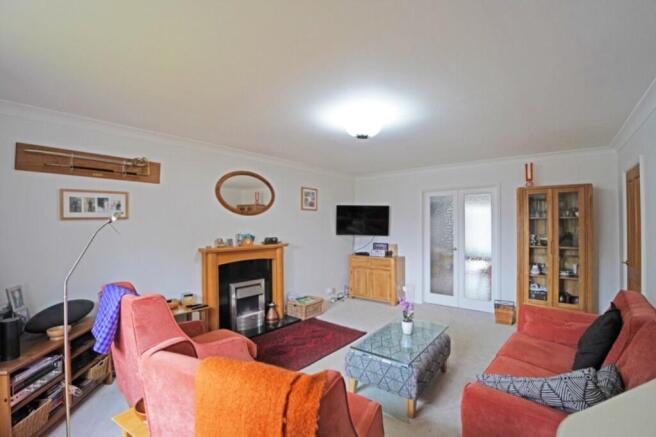 Westhill Close, Highworth, SN6 7BY photo 4