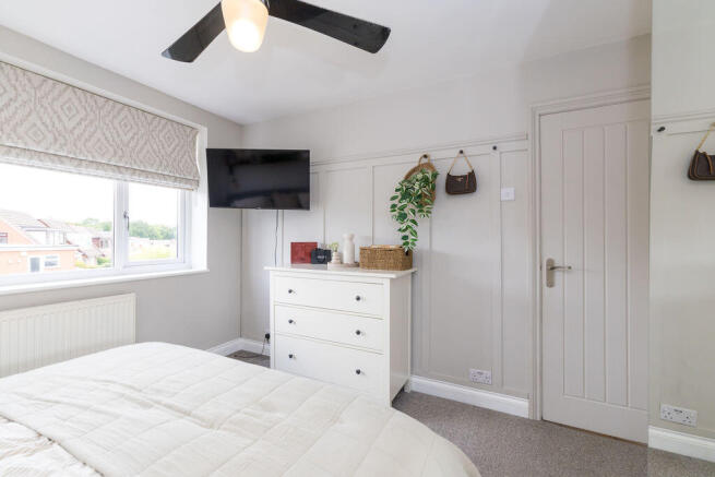 3 bed Semi-Detached for sale Image 12