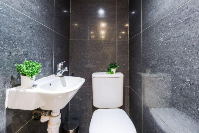 24BR - Bathroom