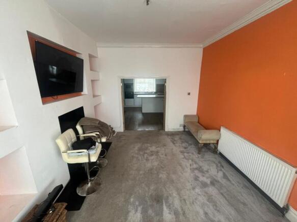 3 bed Terraced for sale Image 10