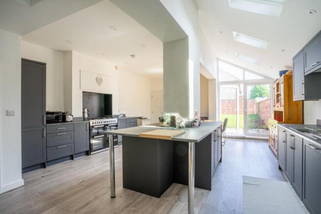 5 bed End of Terrace for sale Image 5