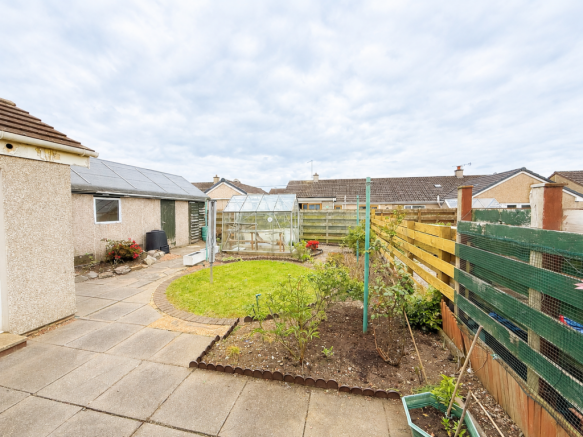 24 St Blanes Road, Heathhall, Dumfries, DG1 3RH - 