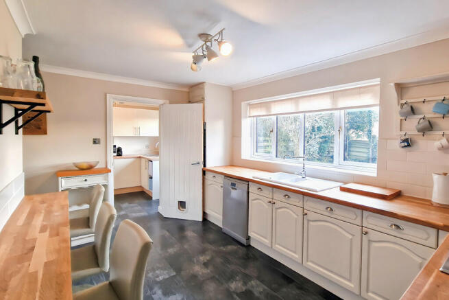Kitchen 1