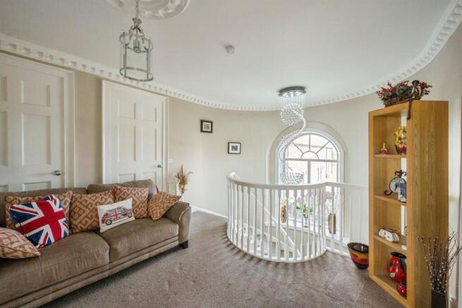 2 bed Maisonette for sale Image 9