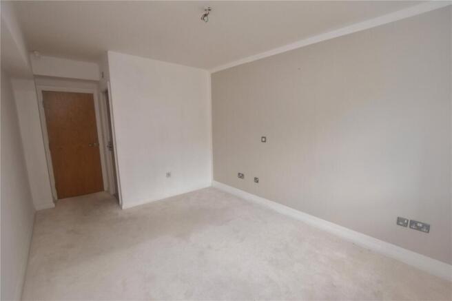 2 bed Apartment for sale Image 5