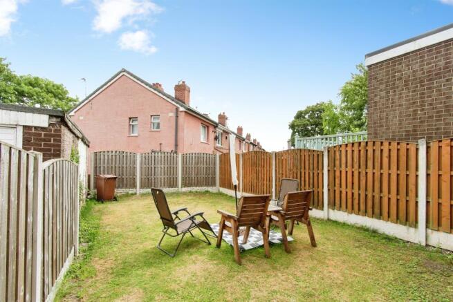 3 bed Semi-Detached for sale Image 4