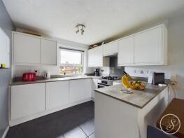 6a, Montagu Place, Roundhay, Leeds LS8 2RG