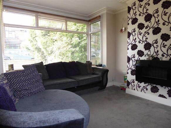 Living Room: