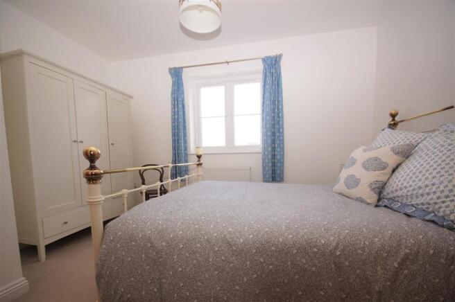 Bed1.JPG