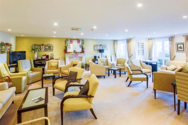 Homeowners Lounge..jpg