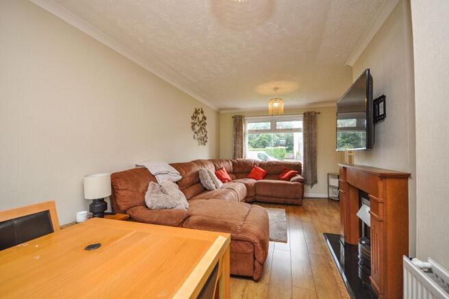 Lounge/ Dining Area