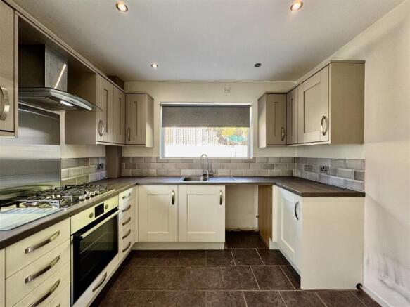 BREAKFAST KITCHEN
