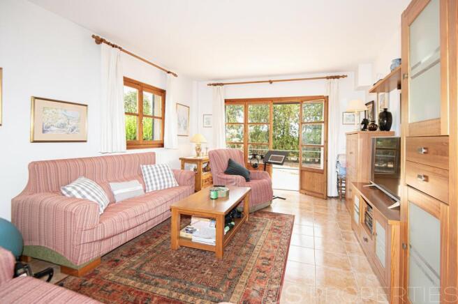 VILLA FOR SALE IN THE COUNTRYSIDE 