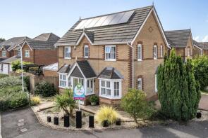 8, Stempe Close, Folkestone CT18 7PQ