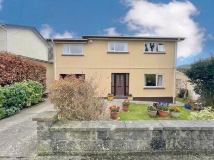 Barlowena, Camborne, TR14