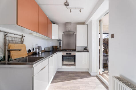 Acacia Road, London, W3