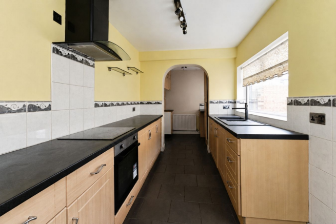 5 bed Terraced for sale Image 6