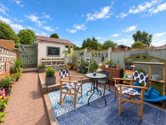 3 bed Terraced for sale Image 10