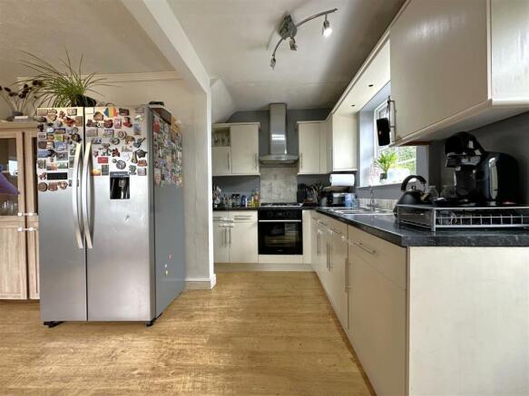 Kitchen Space 187