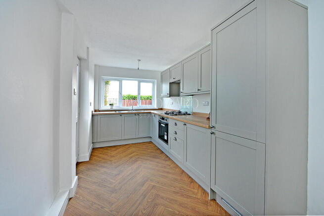 Kitchen/Breakfast...