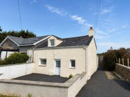 1, Efail Castell, Bangor LL57 4EE