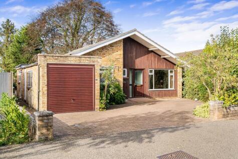 Honeypots Road, Woking, Surrey, GU22