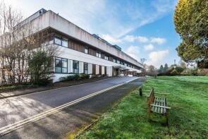 Flat 5, Deepdene House, Deepdene Avenue, Dorking RH5 4GE