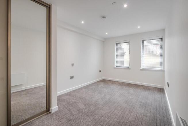 2 bed Flat to rent Image 9