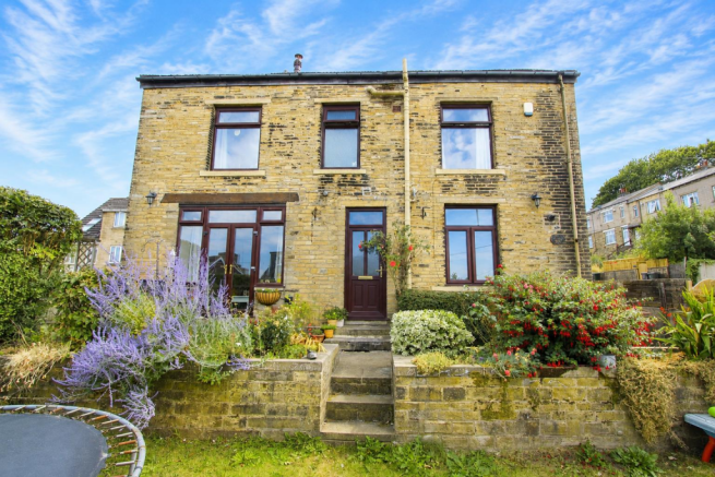 4 bed Semi-Detached for sale in bradford